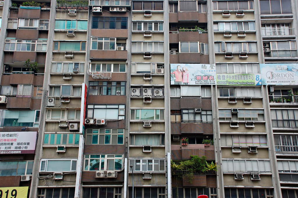 Downtown apartments in Taipei hkkid98 Flickr