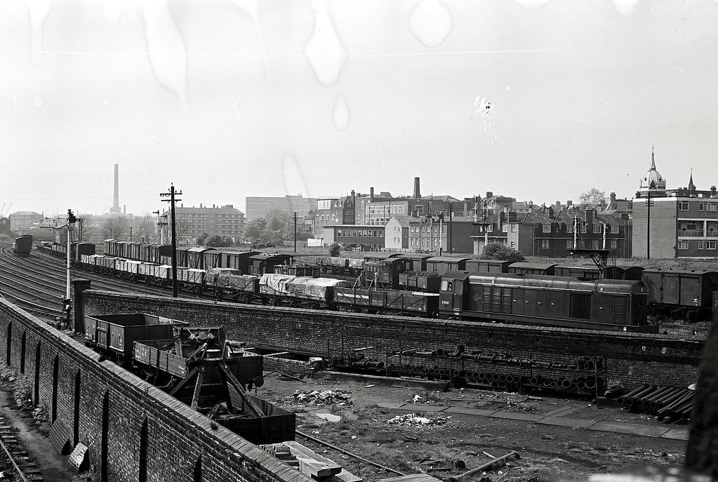 Harrow Lane sidings A general view, taken in May 1963 from… Flickr