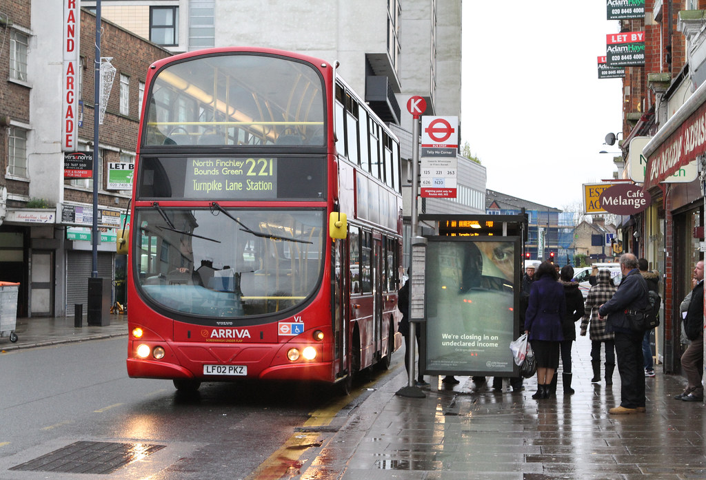 Arriva VLW47 (LF02PKZ) at Tally Ho Corner Restored to orig… Flickr