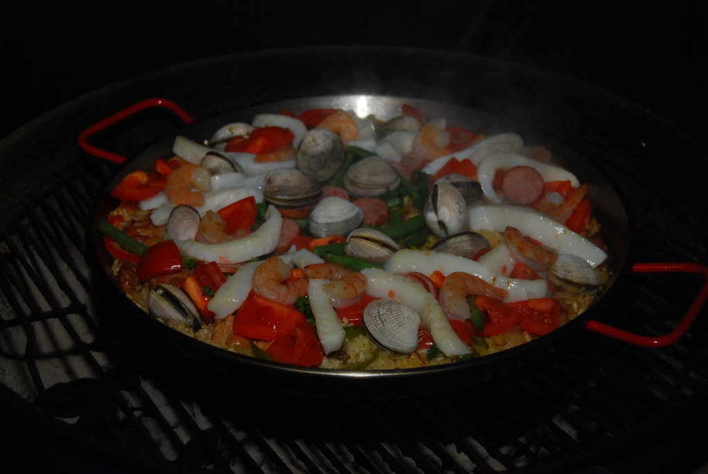 My 1st ever Paella cooking on a charcoal grill And was it … Flickr