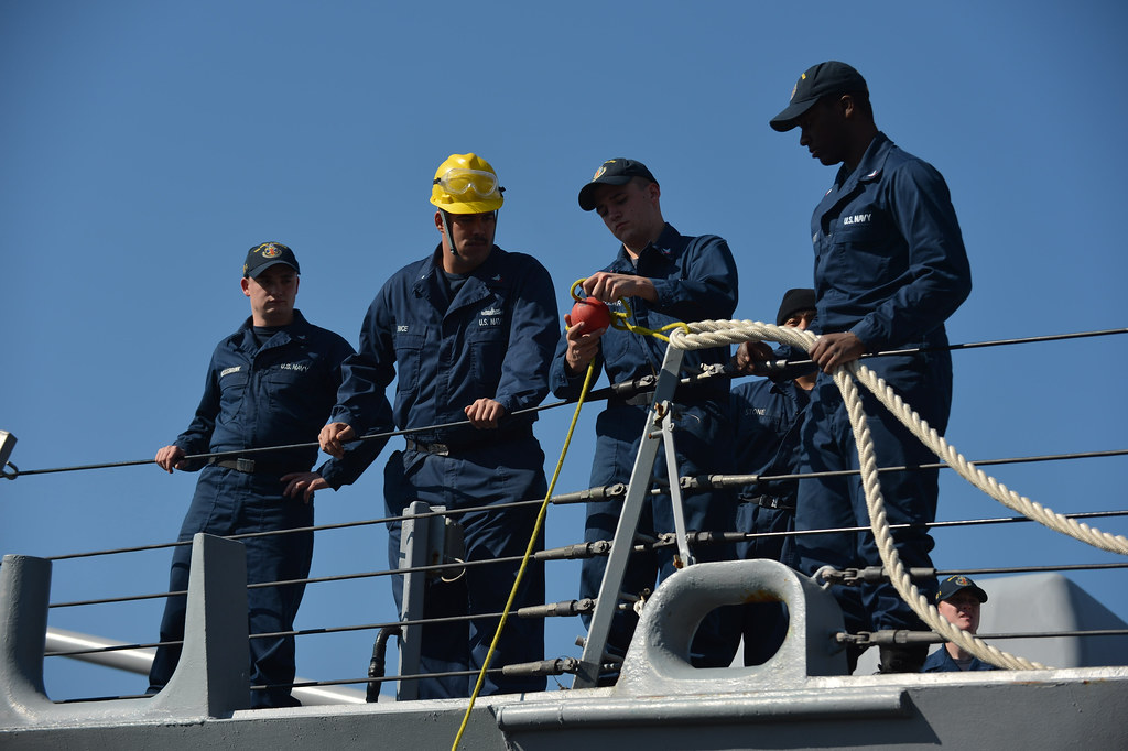 121120NTX154259 YOKOSUKA, Japan (Nov. 20, 2012) Sailors… Flickr