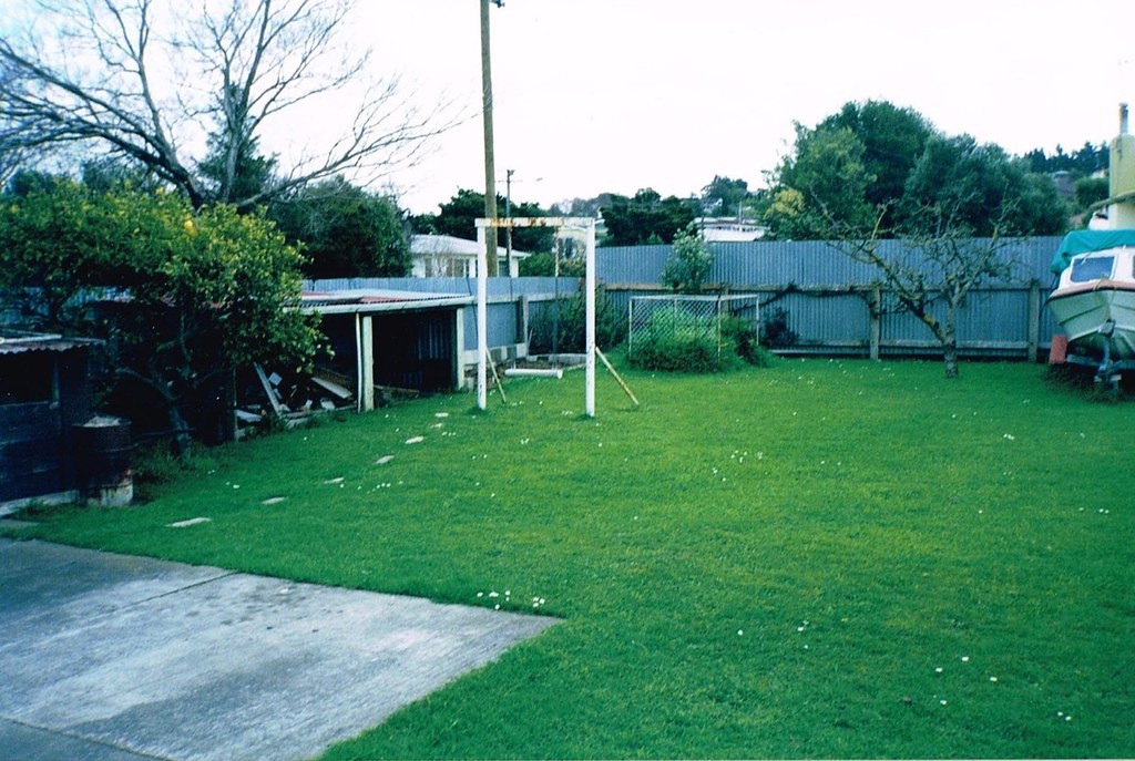 70 Awahuri Road.jpg Minka20 Flickr