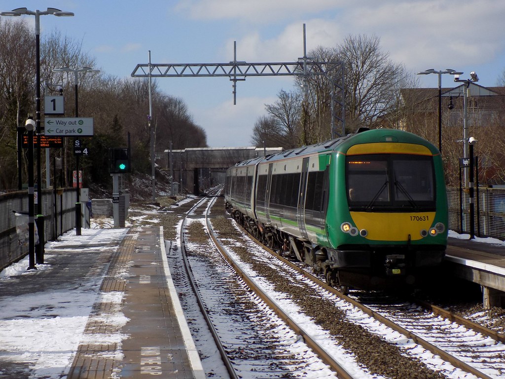 Arriving at Rugeley Town The 2 car formation which normall… Flickr