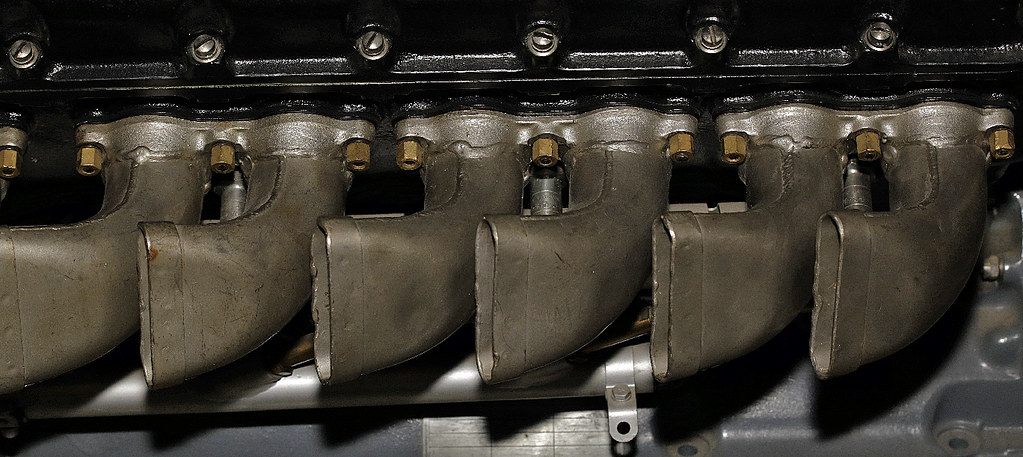 V-1710 exhaust stacks | Allison Engine Company, V-1710-85, O… | Flickr