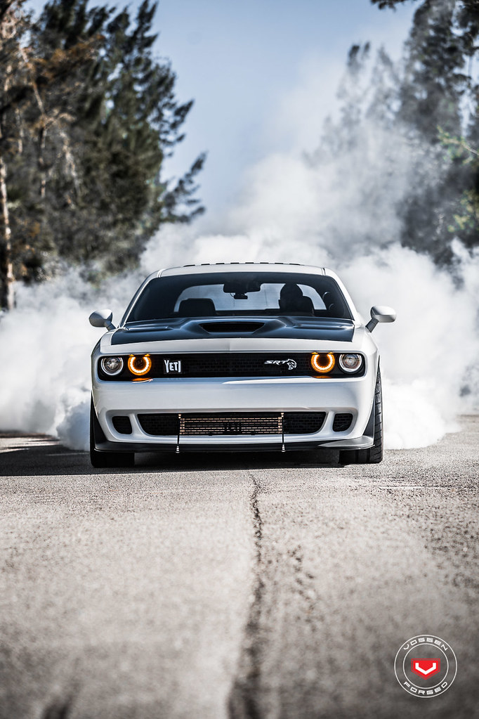 Dodge Challenger Hellcat Vossen LC101 © Voss