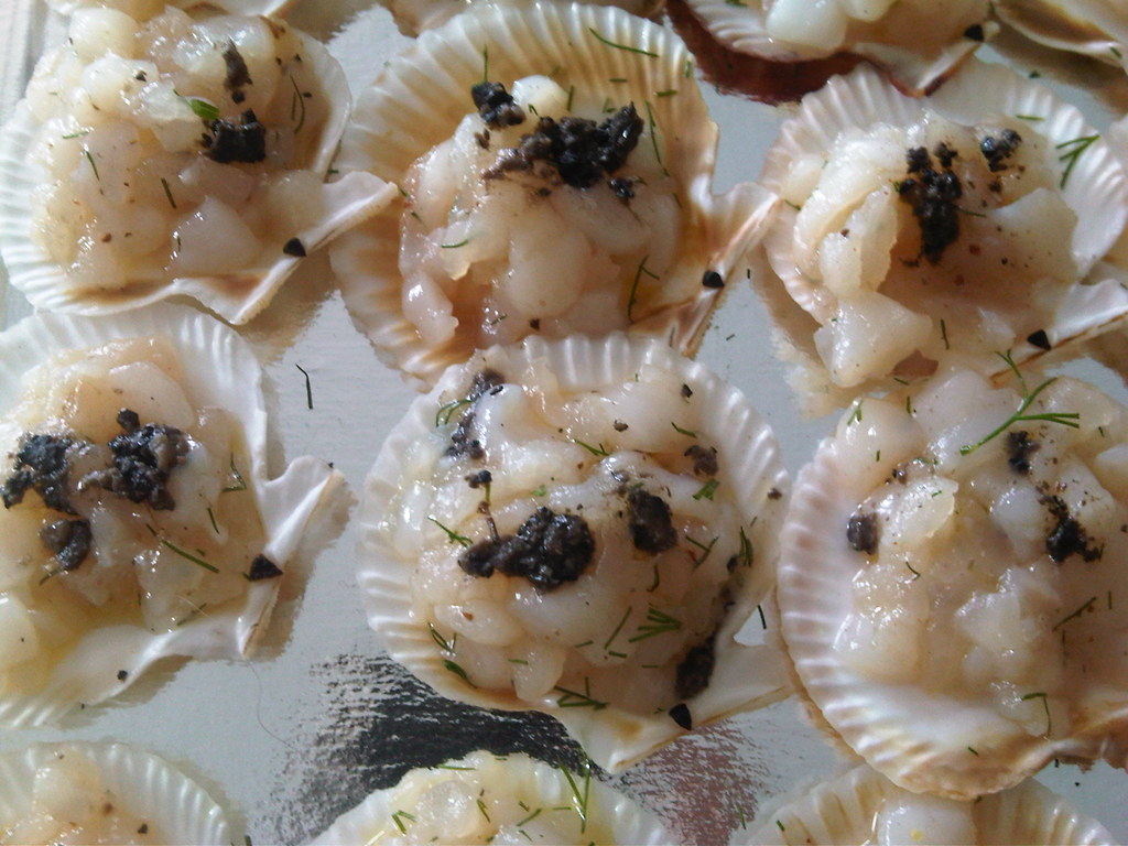 Tartare de coquilles saintjacques aux truffes Pilar Morand Flickr