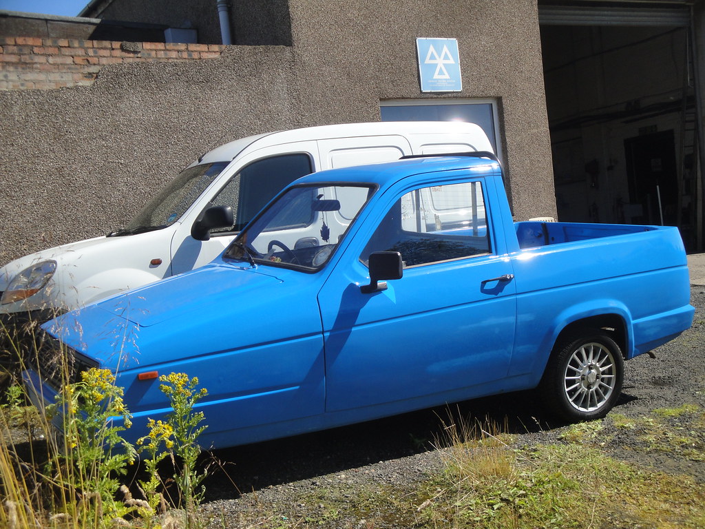 1997 Reliant Robin LX Although registered as a "Robin LX",… Flickr