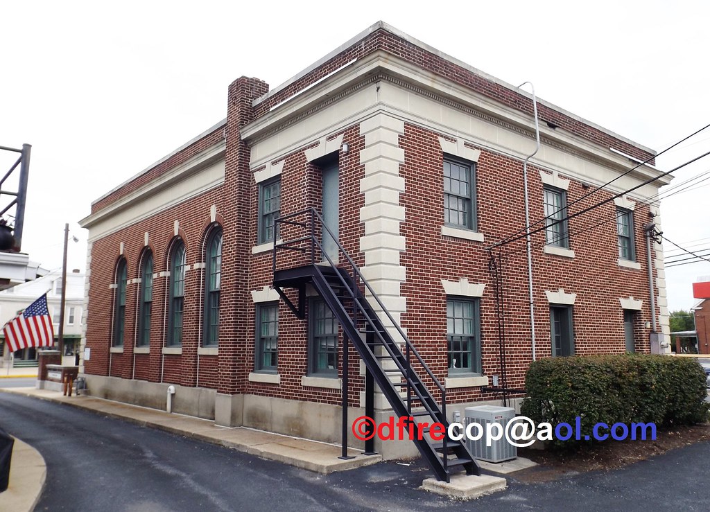 Old Bank Building 300 Hummel Avenue, Lemoyne, PA. dfirecop Flickr