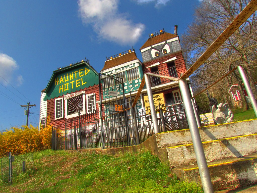 HDR Haunted House Guntown Mountain DobisPR Flickr