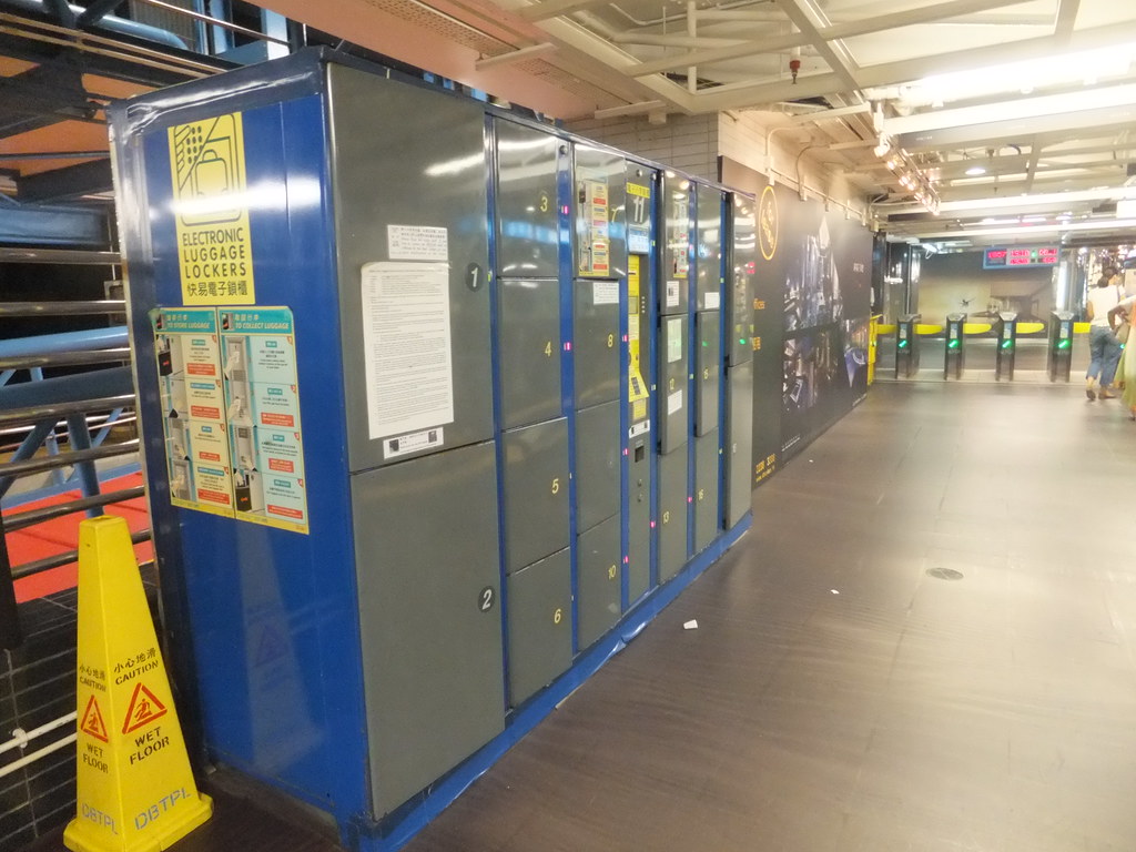 Luggage Lockers Central Pier 3 (Discovery Bay ferry pier) Flickr