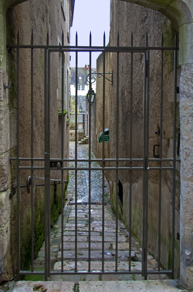 Blois (LoiretCher) Rue du Grenier à Sel. PHILIPPE DE VAL… Flickr