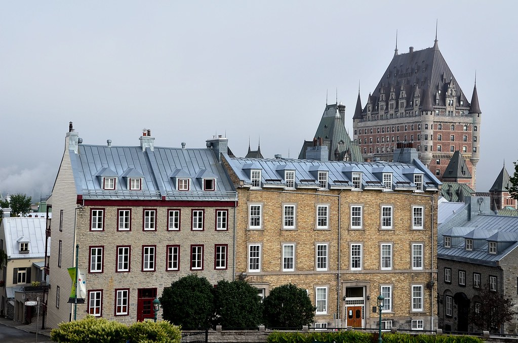 QUEBEC...avenue St Denis Canada Flickr