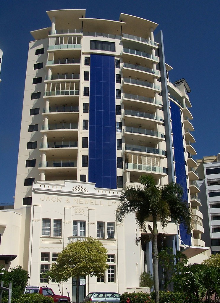 Jack & Newell Apartments, Cairns Jack & Newell Apartments,… Flickr