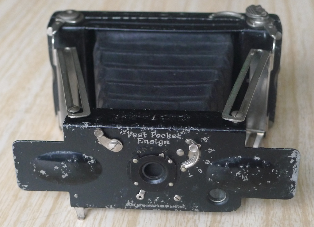 Ensign Vest Pocket Camera A meniscus single achromatic len… Flickr