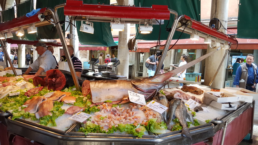 20160527_120438 Fish market, Venice G Clark Flickr