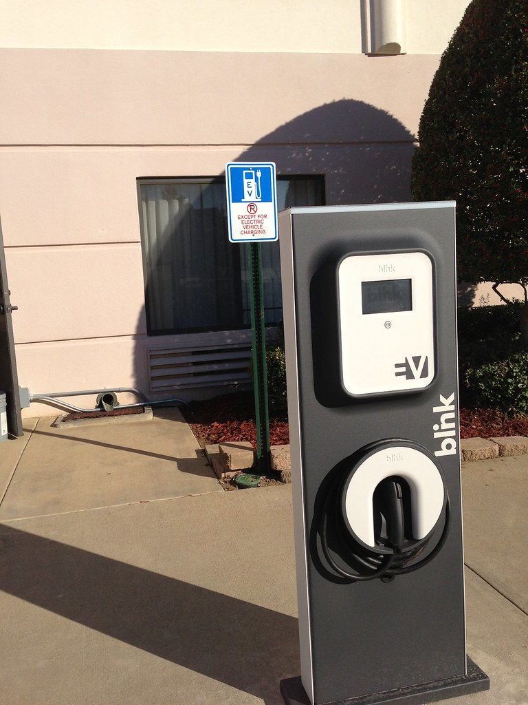 Electric car charging station hotel in Irving, TX Flickr