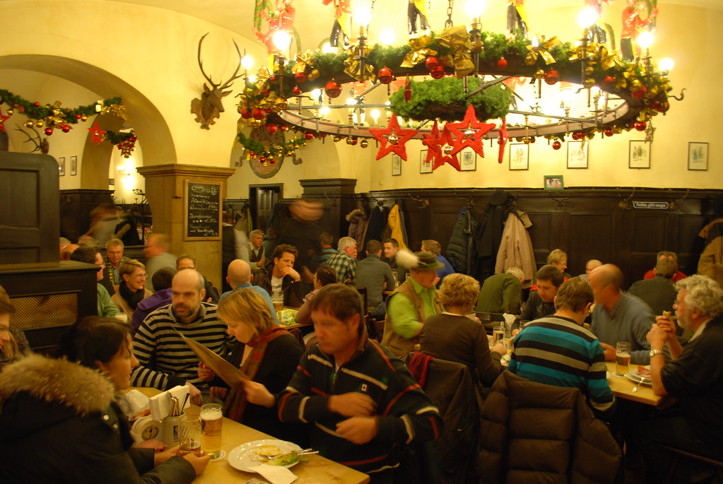 DSC_2183 The Augustiner Bierhalle, Munich, Germany, was pa… Flickr