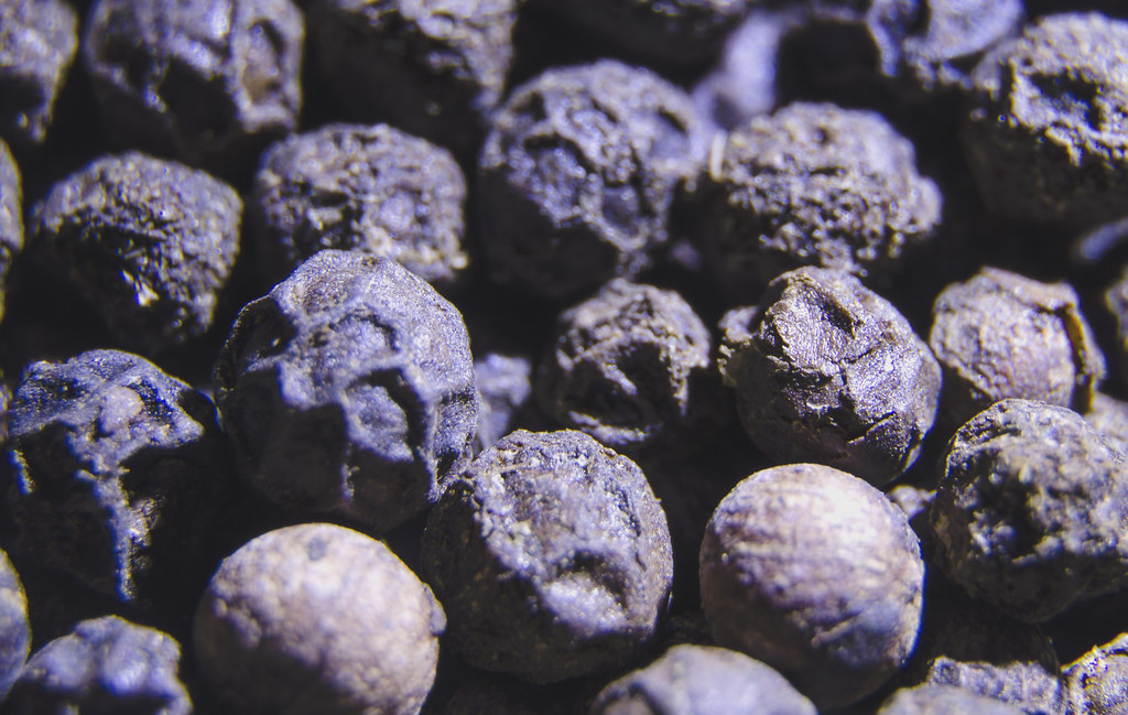 Black pepper Pepper corns or moon rock? Tim Simpson Flickr