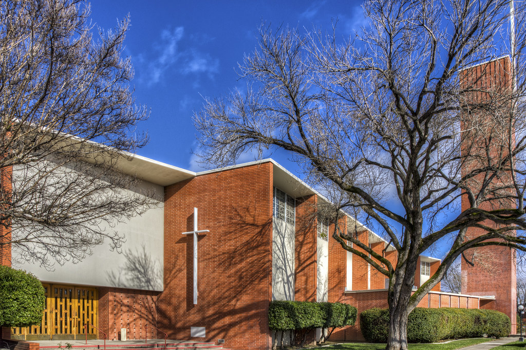 Saint Ignatius Catholic Church, Sacramento CA (C61_872787… Flickr