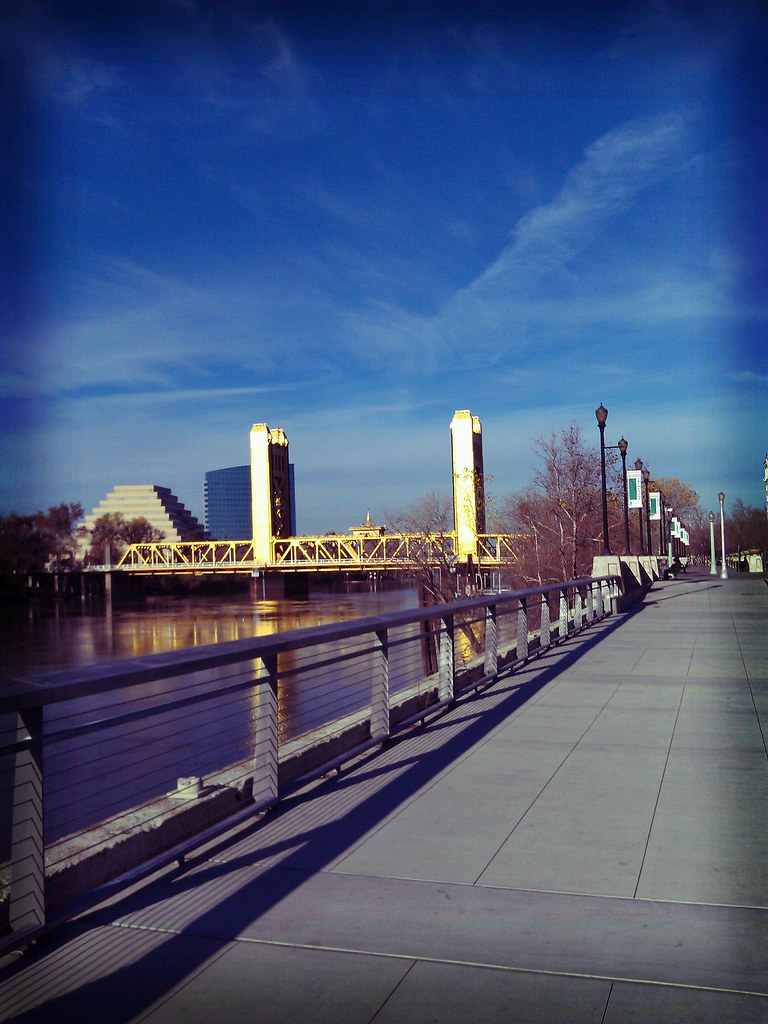 Capitol Bridge Fred Pitts Flickr