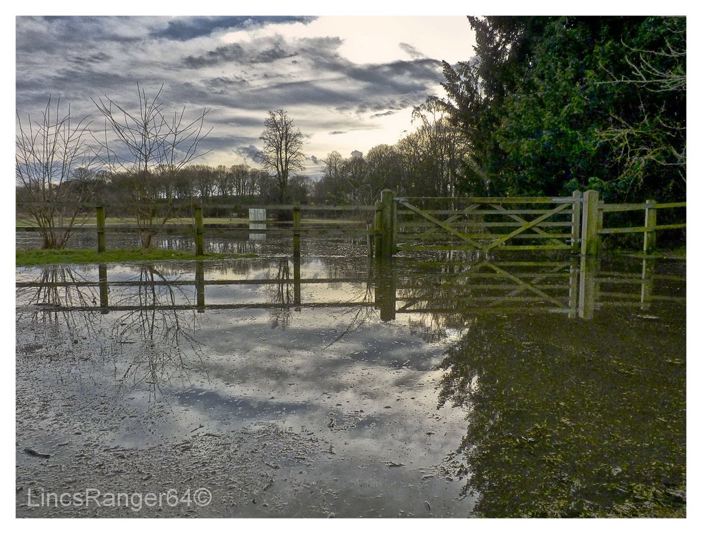 Lea Park Flooded, Gainsborough No cricket at Lea Park for … Flickr
