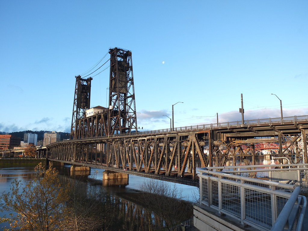 The Steel Bridge, Portland Oregon, December 2 2012. Flickr