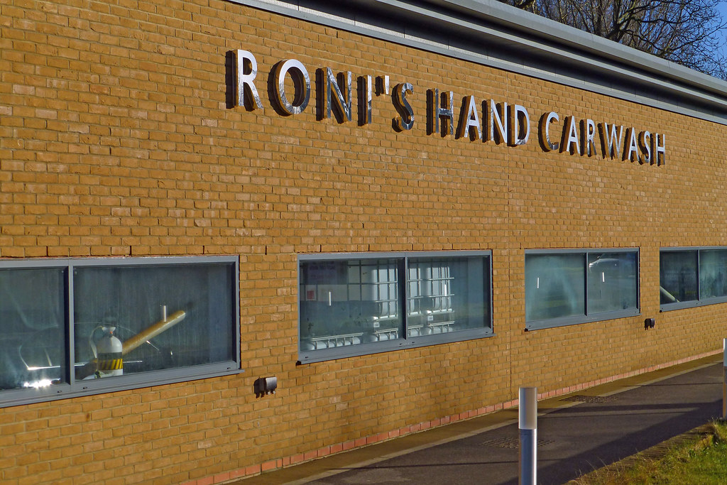 Roni's Hand Carwash Milton Keynes Chris Flickr