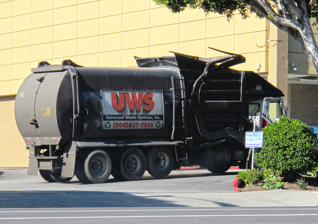 Universal Waste Systems, Inc 146 side Panorama City, CA L.A. Urban