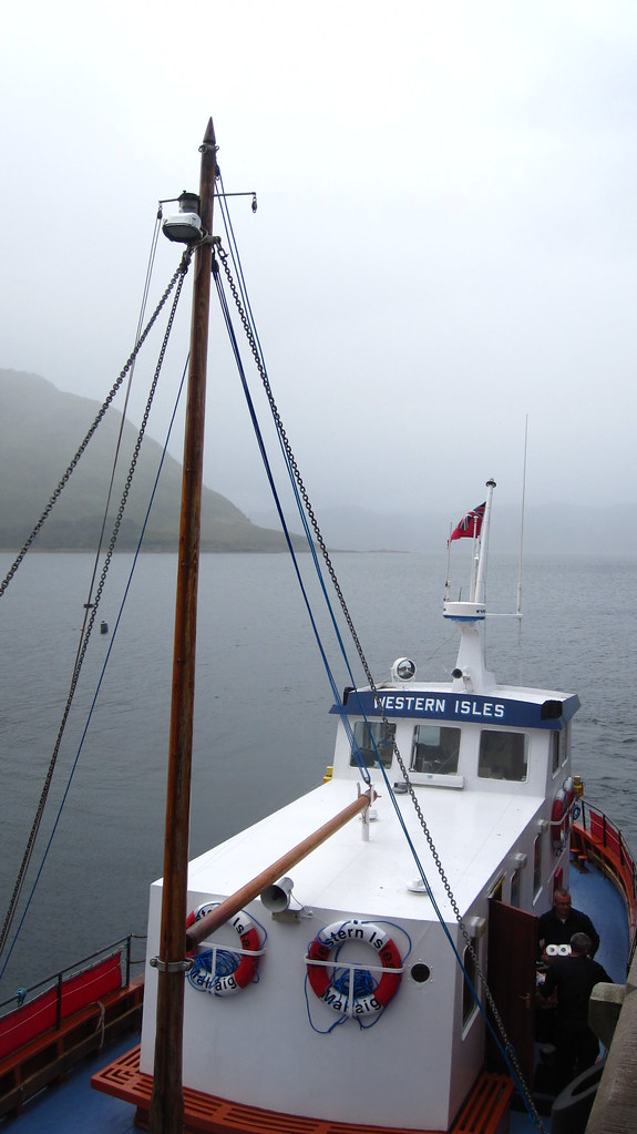 IMG_8497 Hiking from Glenfinnan to Knoydart, August 2011 Ric Lander Flickr