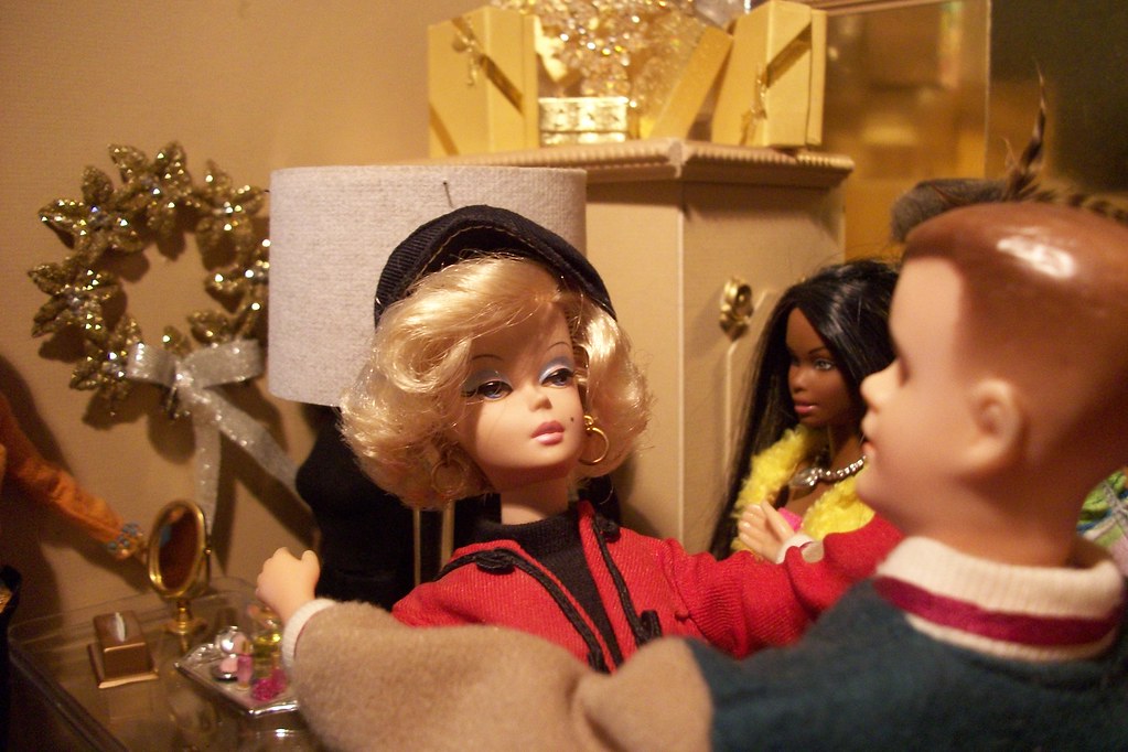 last minute shopping at Shillmans Elsa!! Ted!! Elwood Flickr