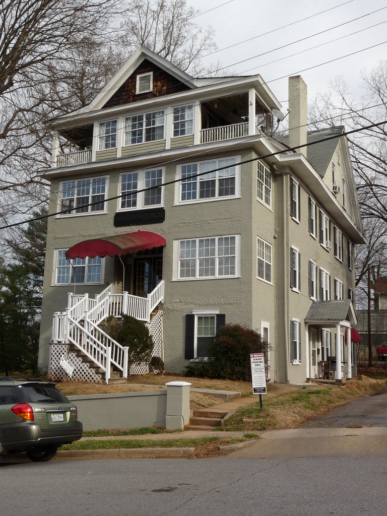apartment house in Rivermont area of Lynchburg, Virginia Flickr