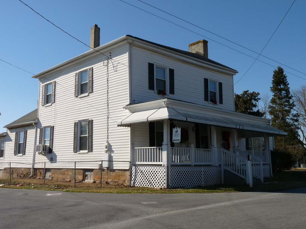 Mead's Tavern New London, Virginia Built in 1763 by Colo… Flickr