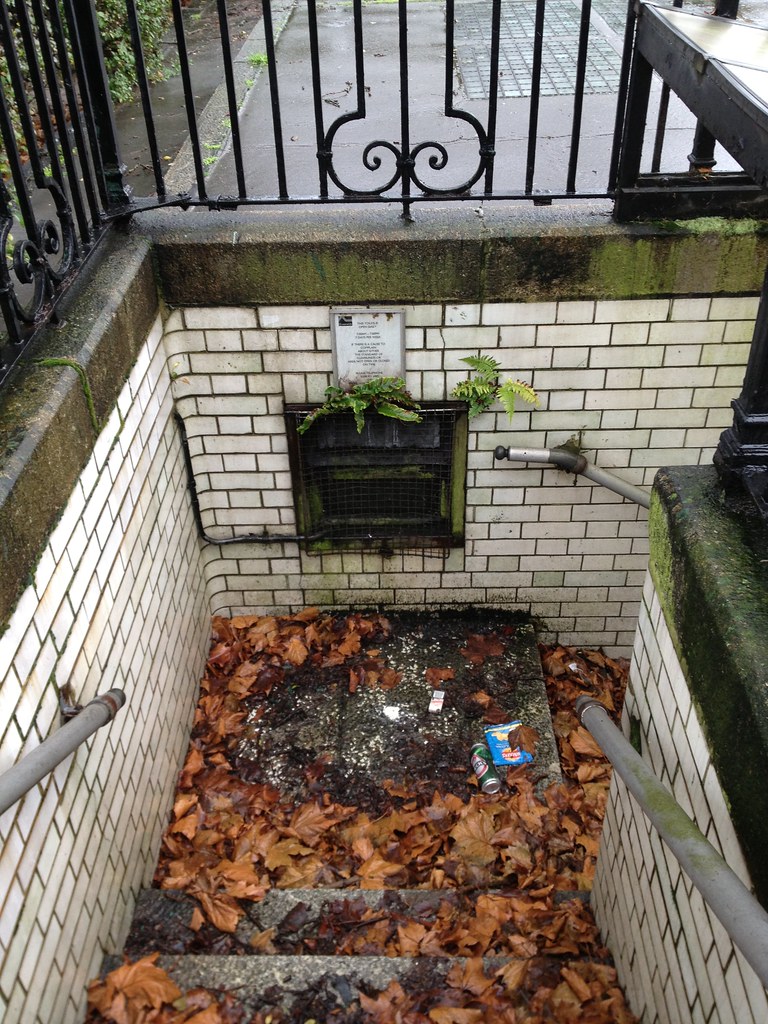 public toilets, Blackheath andy hebden Flickr