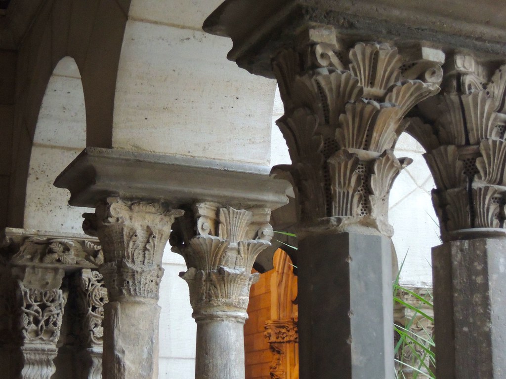 Musée des cloîtres (New York), cloître de StGuilhemle… Flickr