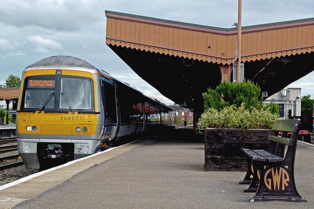 168001_1607_Leamington_Spa 168001 departs Leamington Spa w… Flickr