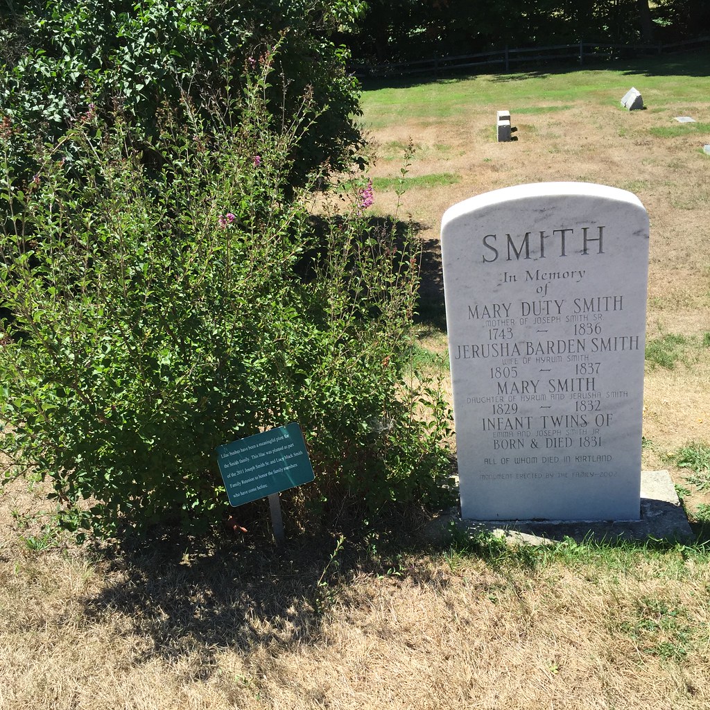 Kirtland Cemetery Alison VanLeeuwen Flickr