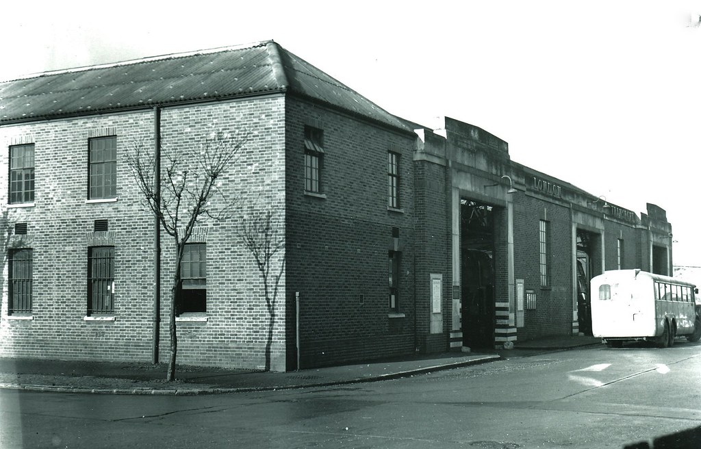 London transport Sutton garage (A) 1950's. London transpor… Flickr