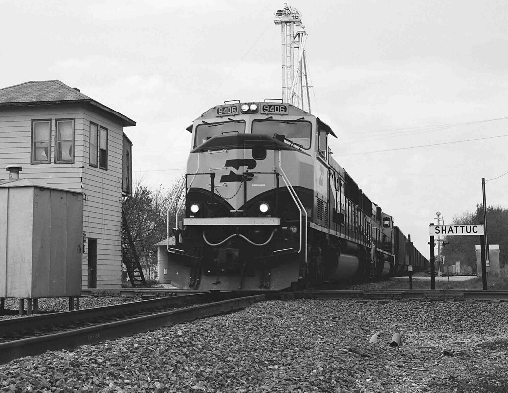 BNSF 9406 Shattuc, Illinois Brand new 70MACs on a southbo… Flickr