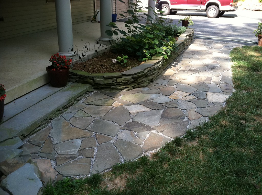 Flagstone walkway Installation Hanover, Pa 17331 Flagstone… Flickr