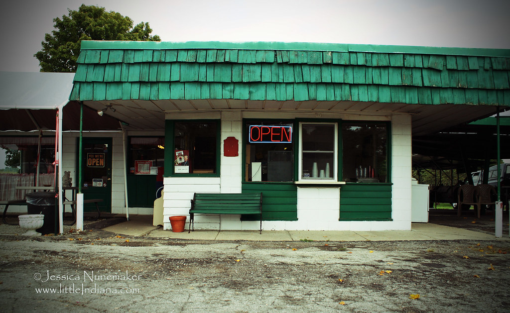 Bernie's BBQ Indiana 7 Read All About It > … Flickr