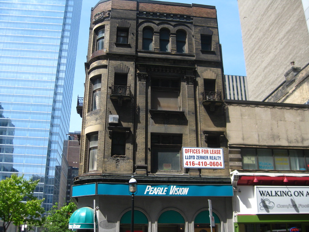 140 Yonge Street Toronto The Historic Dineen building, b… Flickr