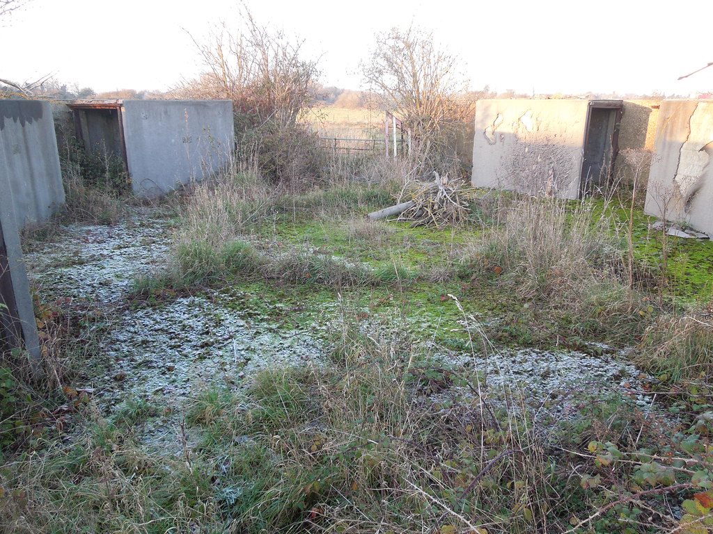 East Tilbury HAA Battery, Essex East Tilbury Heavy AntiAi… Flickr