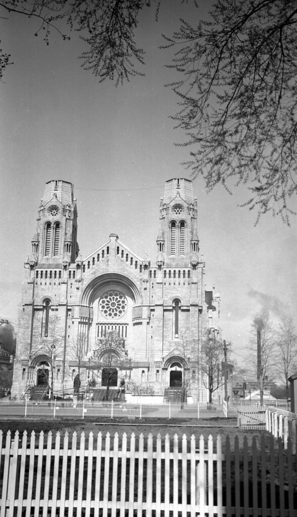 Sainte Anne de Beaupre Basilica of Sainte Anne de Beaupre … Flickr
