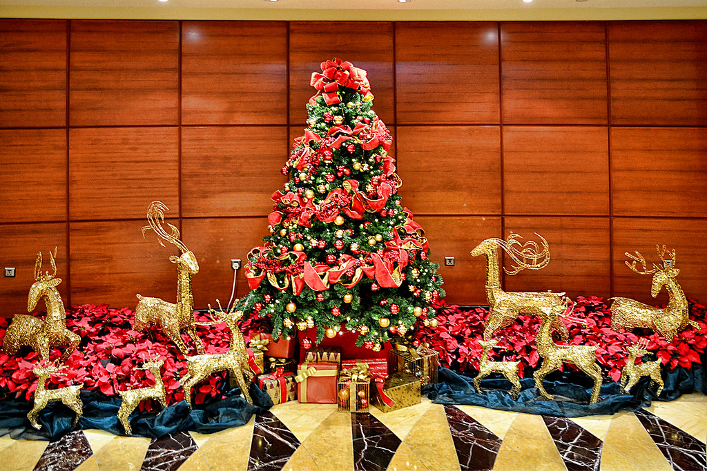Fullerton Hotel Decorations for the Christmas Festive. Choo Yut Shing Flickr