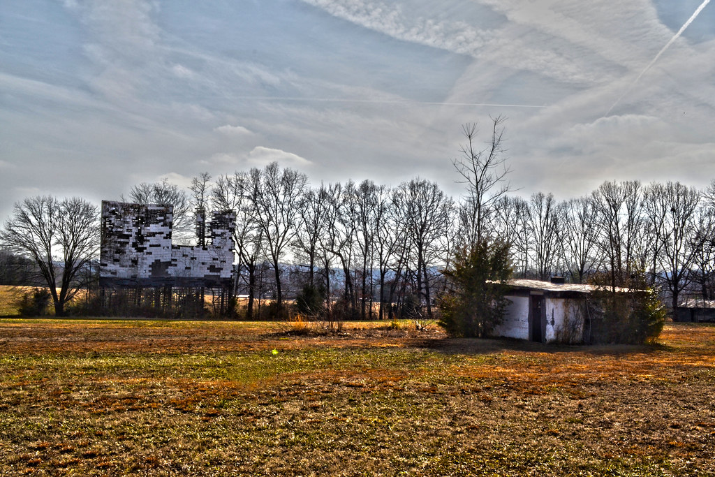 East Bend DriveIn, East Bend NC This is the East Bend Dri… Flickr