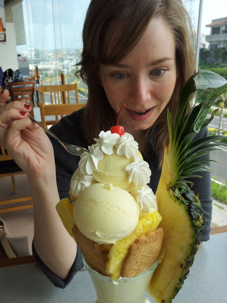 marveling at the Big Pineapple Parfait, Pineapple House, N… Flickr