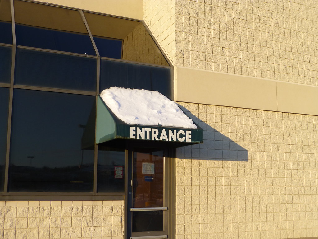 Super Kmart in Coraopolis (Moon Township), PA Former Cafe Nicholas