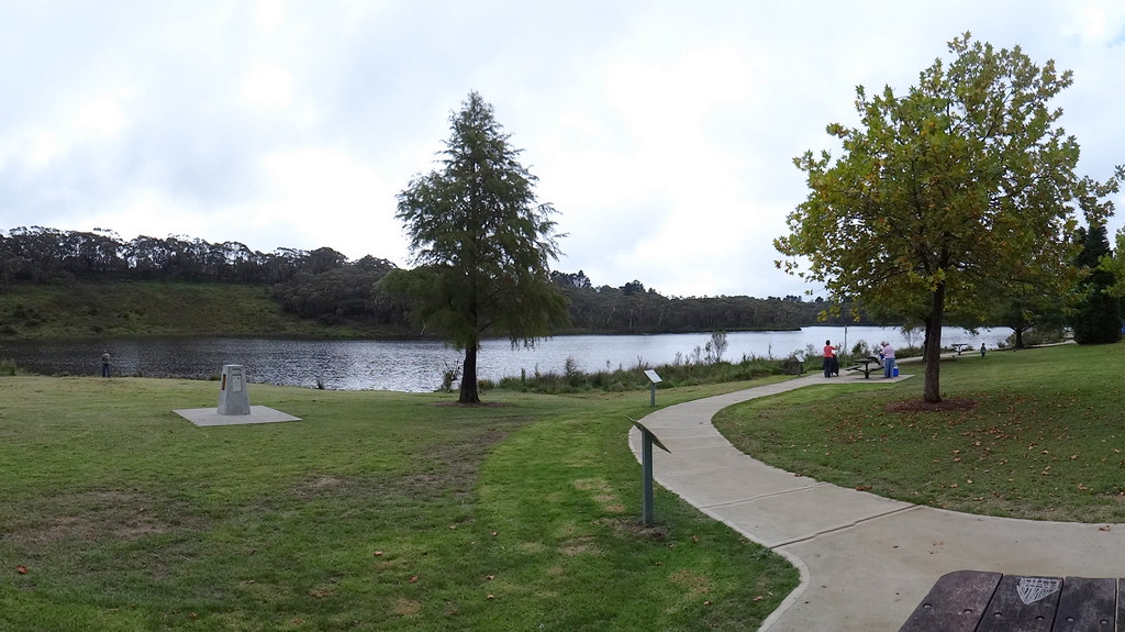 The Lake, Wentworth Falls DSC04140 Ian Sutton Flickr