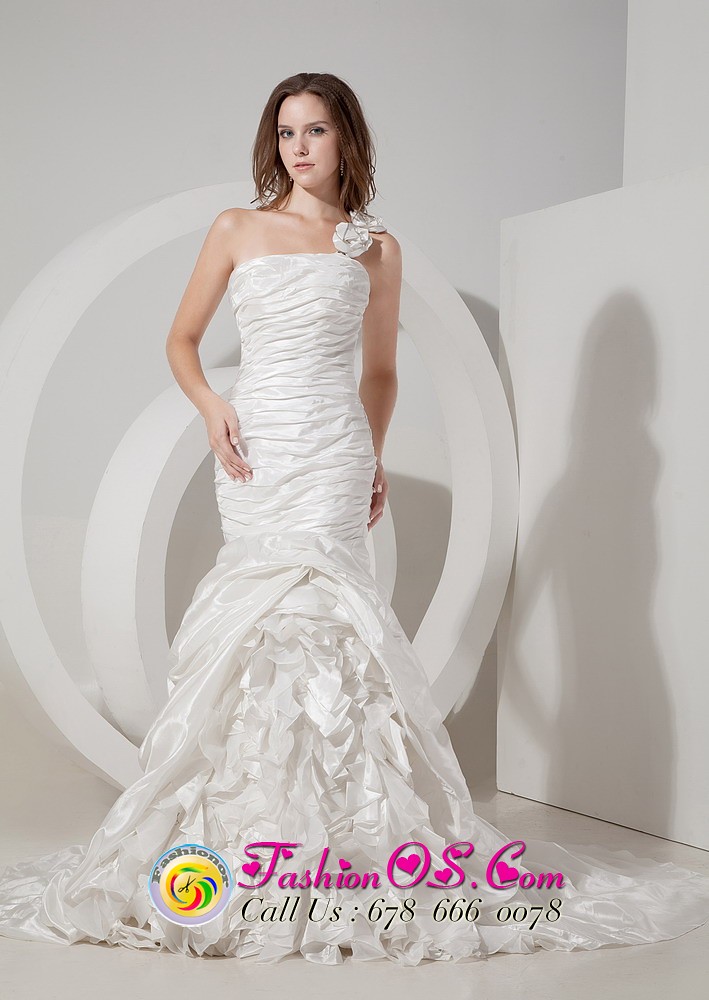 Top designers Newton Falls Ohio Vintage bridal gowns dress… Flickr