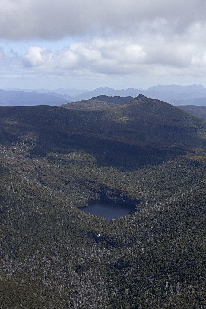 Picton Range Lake Burgess Lake Burgess on the Picton Rang… Flickr